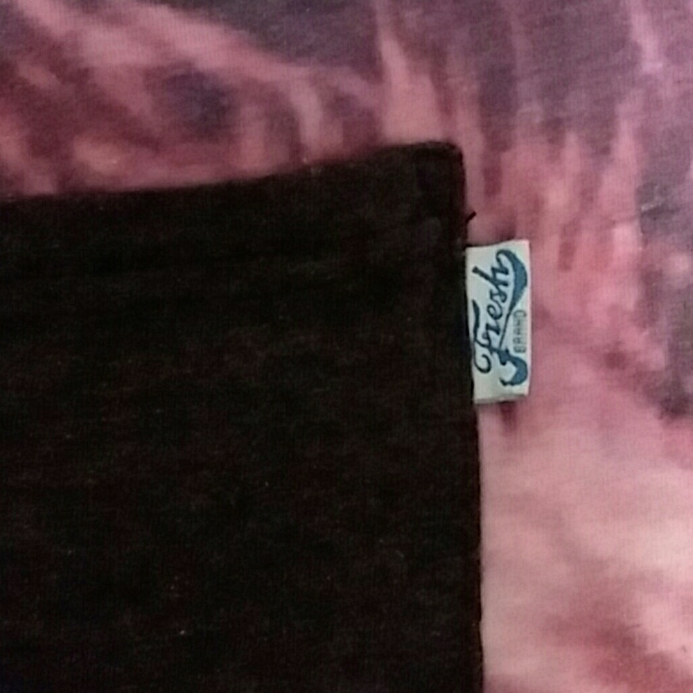 Tee - Picture 4 of 4